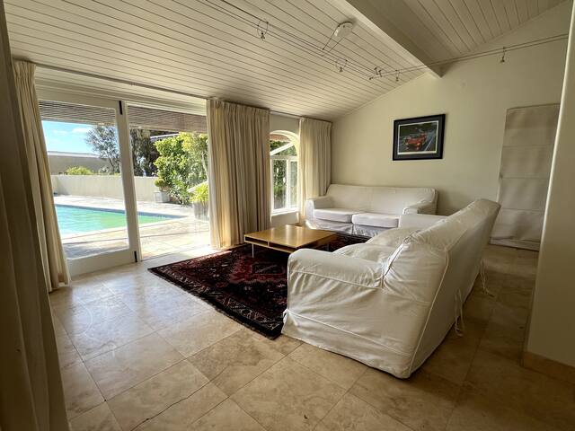 Tovani gallery image 3