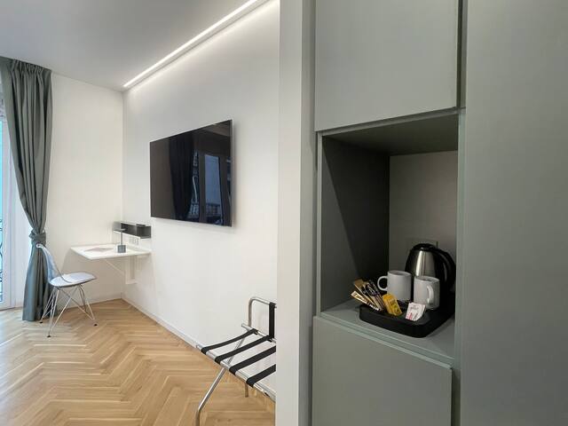 Boutique apt -Heart of Milano-Design District gallery image 3