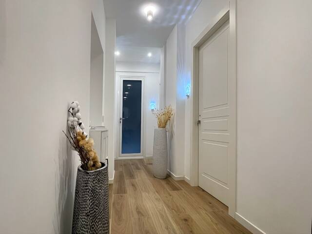 Boutique apt -Heart of Milano-Design District gallery image 5