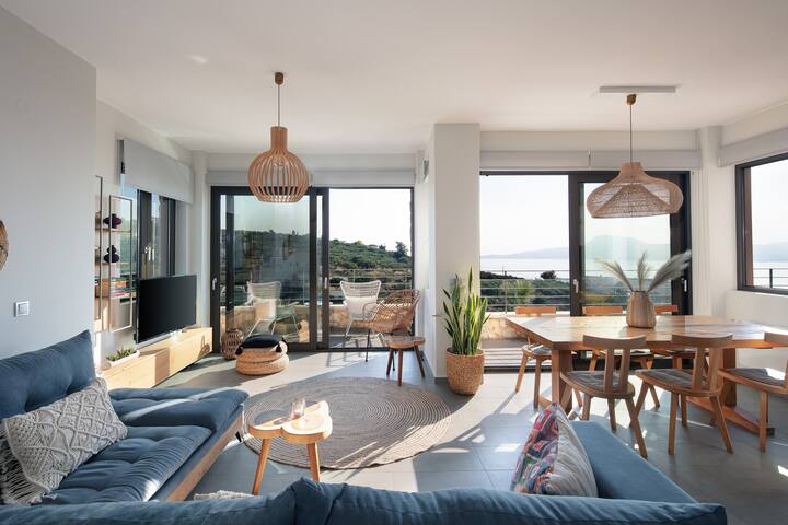 Villa Niolos I, Elegant Villa with Souda Bay Views gallery image 5