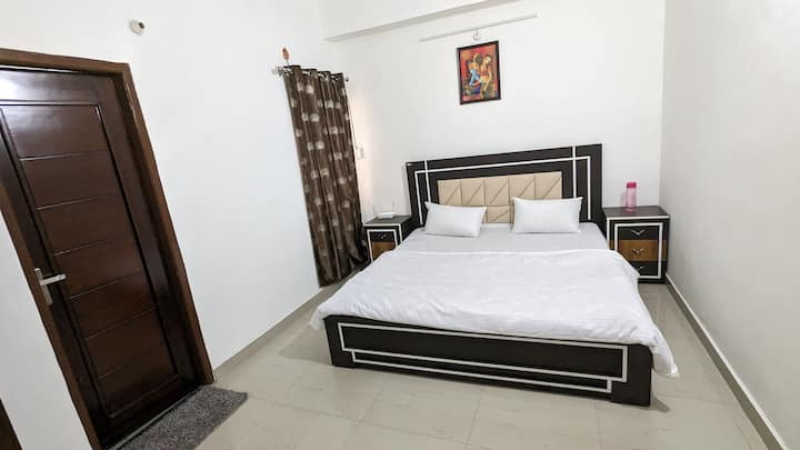 セカンドベッドルーム 