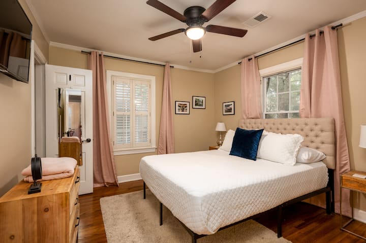 Spálňa 2 (menšia manželská posteľ)