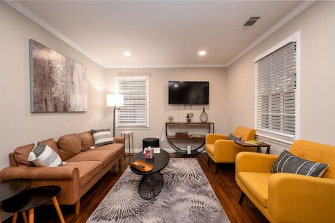 Popular Airbnb listing: East Memphis Living Close to Everything in Colonial Acres