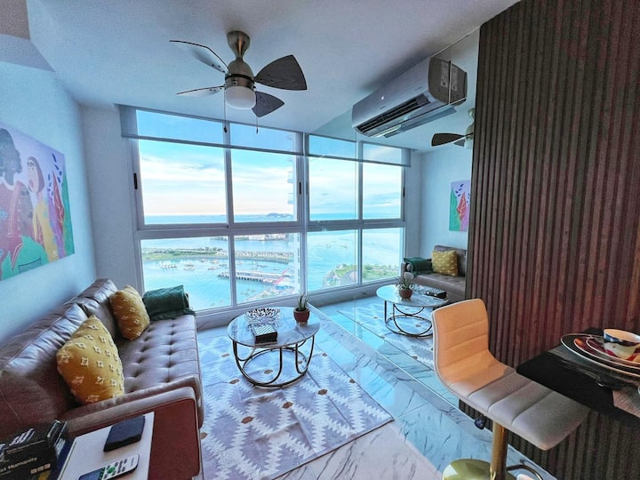 Cozy Bay Front Apt With Infinity Pool & Views - Ciudad de Panamá