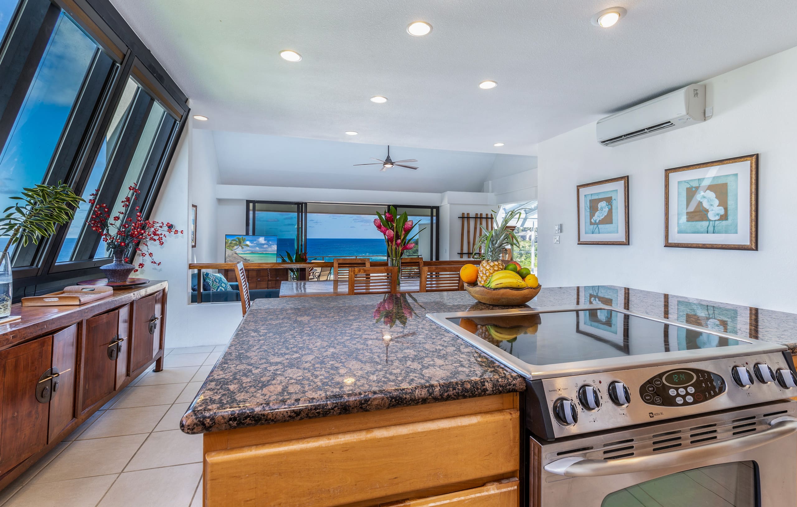 Puu Poa 413 - Premier Air Conditioned Penthouse! - Image 11