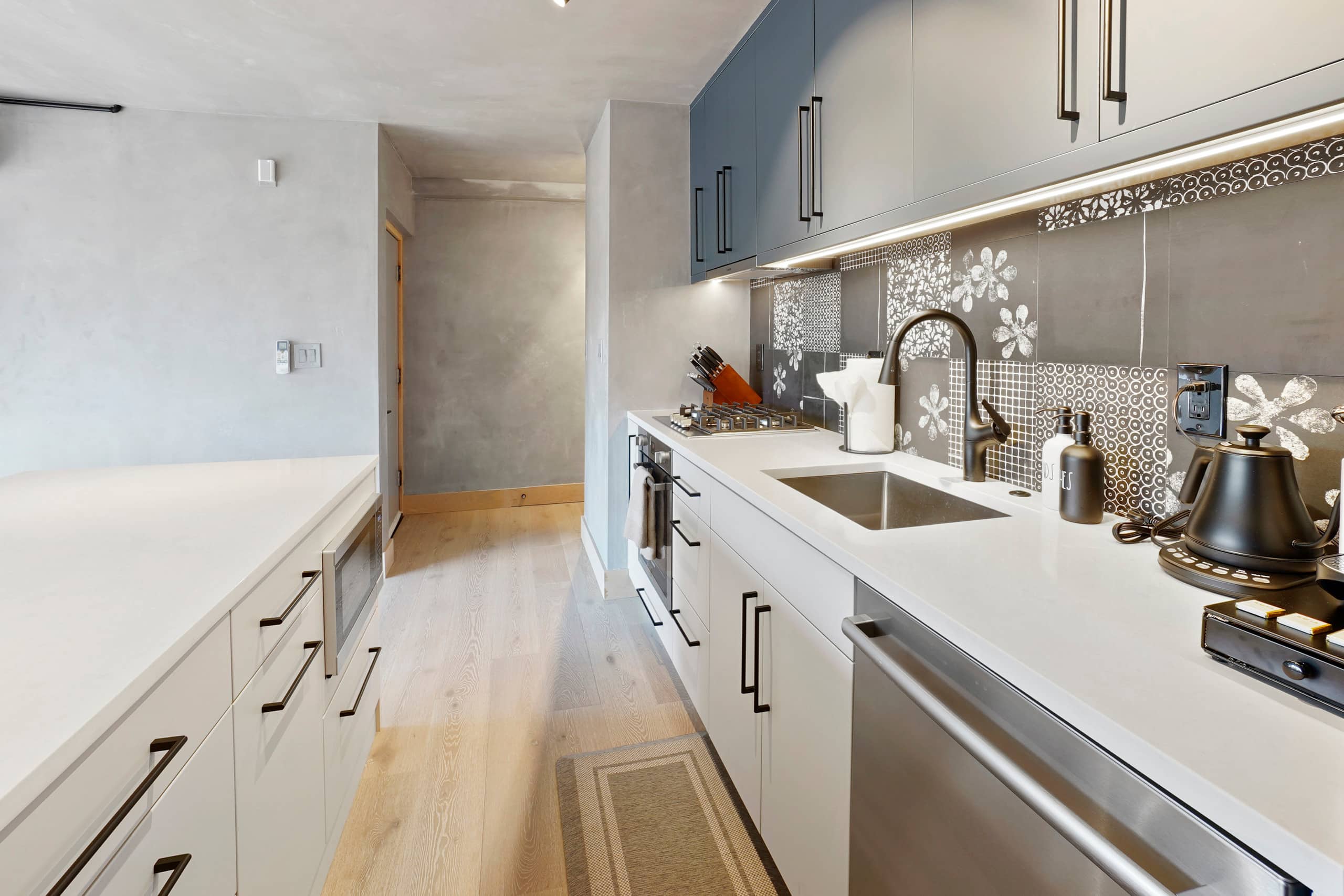Modern Chic Kihei Villa • 3-Min Walk to Ocean - Image 11