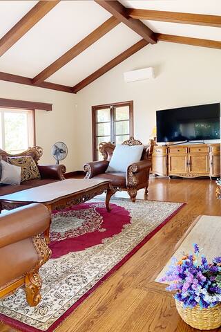 Cozy house with views and pools gallery image 5