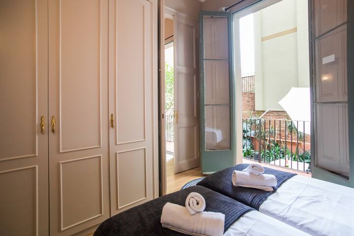 Central Apartment fo 4 guests (2 Bedrooms) G6 gallery image 3