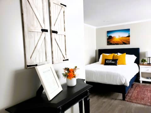 Country Cottage in the City