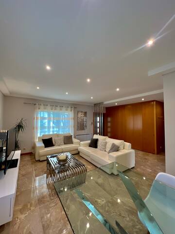 Nell&And&Jess HOME gallery image 3