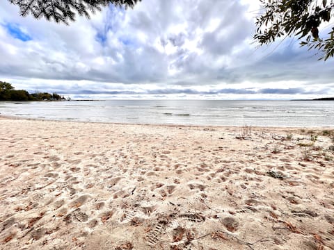 Twin Peaks- Private Beach at Sand Bay