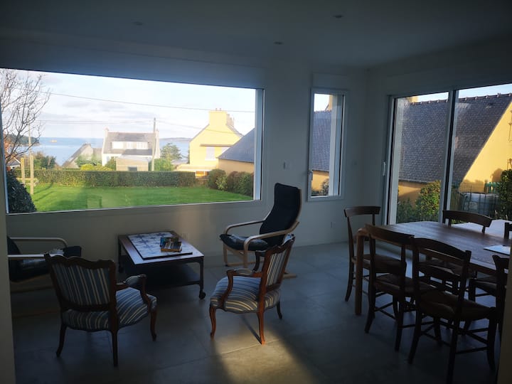 Maison Vue Sur Mer Avec Jardin - Carantec