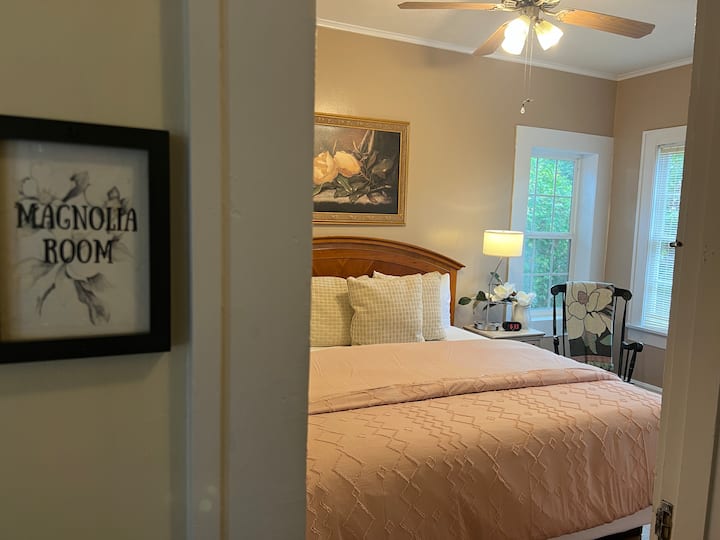 Magnolia Room no andar de cima - cama king