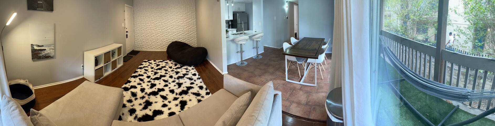 Charming Contemporary Condo gallery image 5