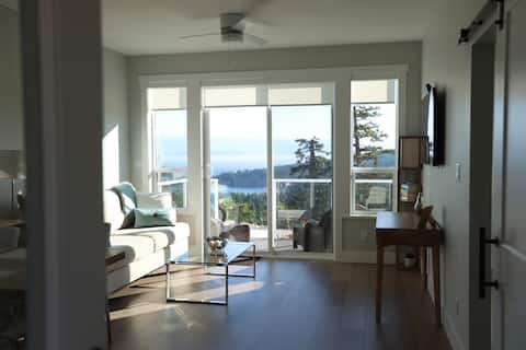 Popular Airbnb listing: Retreat with a View! in East Sooke & Juan De Fuca
