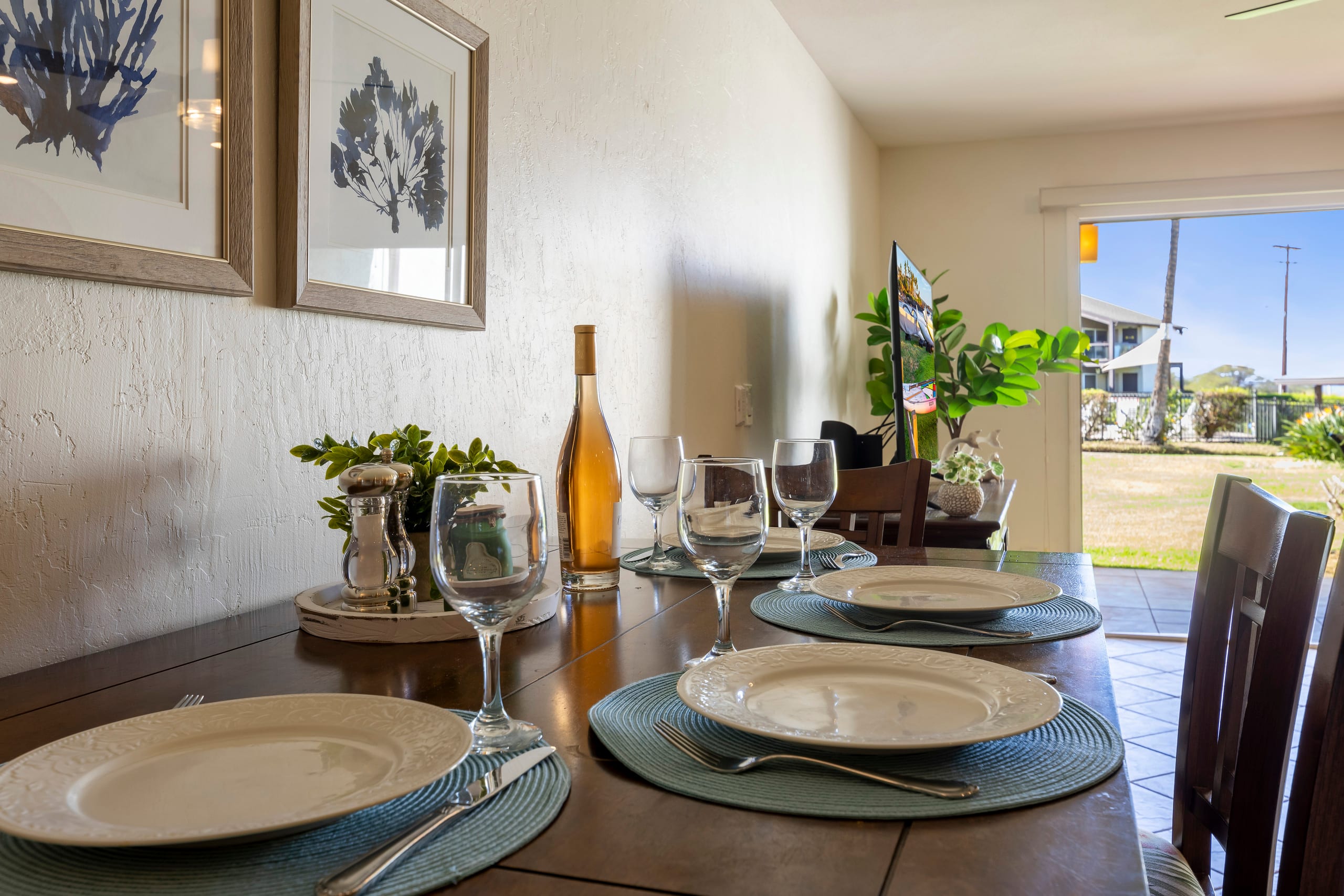 Condo in Kihei · ★5.0 · 1 bedroom · 3 beds · 1 shared bath - Image 6