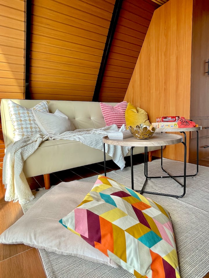 Silid Bangkal (Tree Loft Cabin @ Balay Murraya) - Philippines