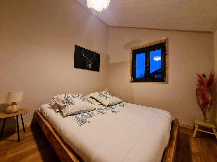 Საძინებელი ორადგილიანი საწოლი No.5