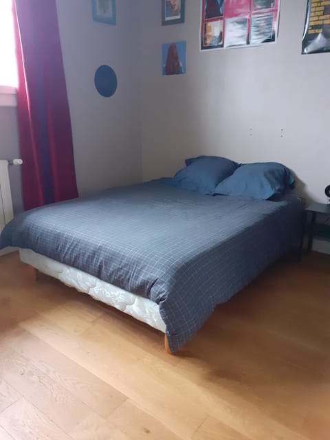 Bedroom with private entrance and garden