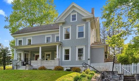 Big Berkshire Manor for Lasting Memories 5bd & 5ba