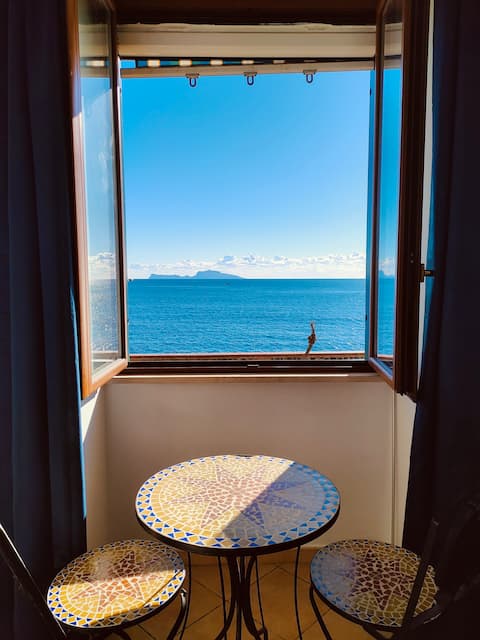 Pozzuoli: Sea view