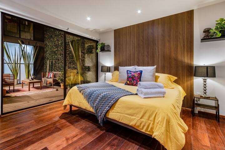 AC/ 3 Terraces Oasis / 3 BR Stunning Lux Apartment gallery image 2