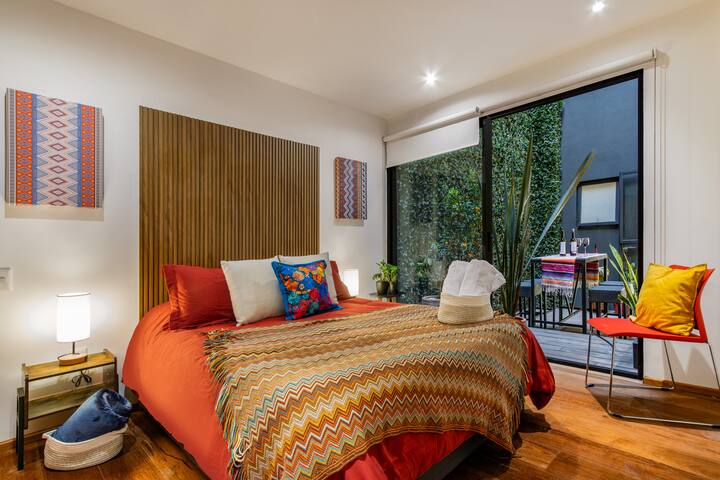 AC/ 3 Terraces Oasis / 3 BR Stunning Lux Apartment gallery image 4