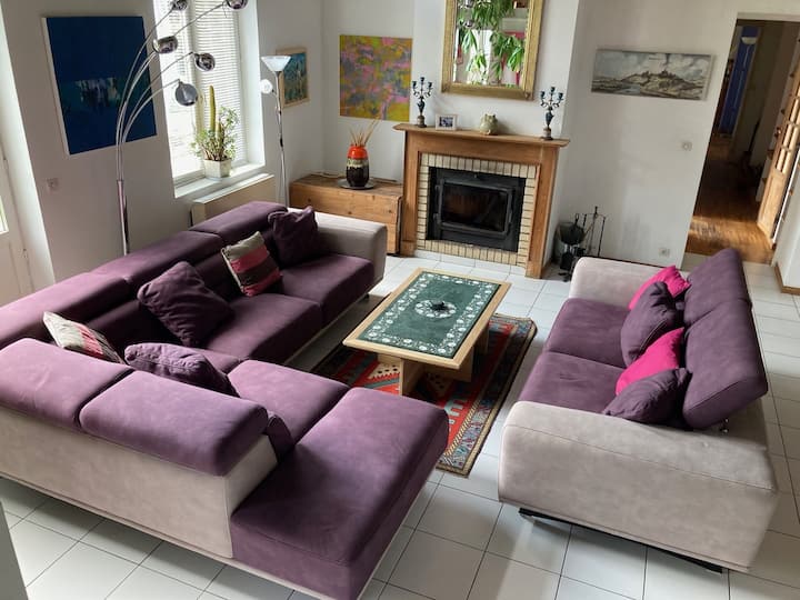Converted Family Farm House - Montreuil