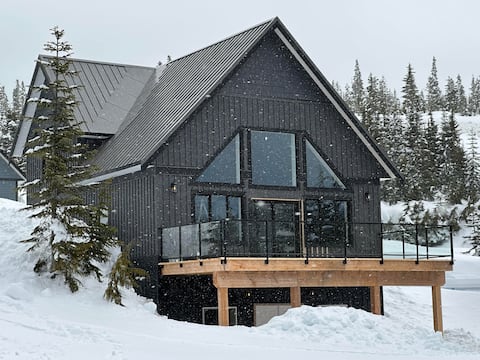 The Knotty Cedar Chalet*Mount Washington*sauna*