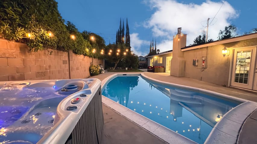 Address: 23124 Jonathan st, West Hills