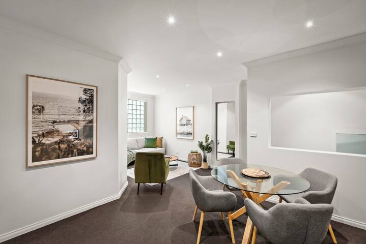 Luxury Two Bedroom Apartment – Hobart CBD