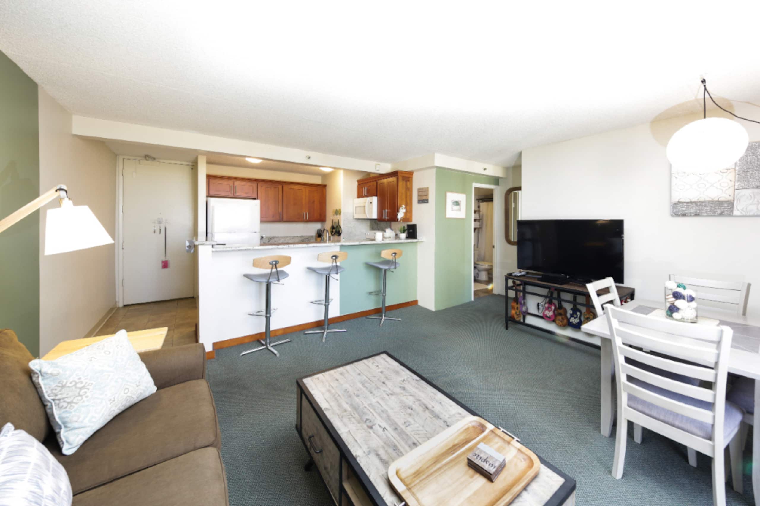 Hotel in Honolulu · ★4.6 · 1 bedroom · 2 beds · 1 private bath - Image 5
