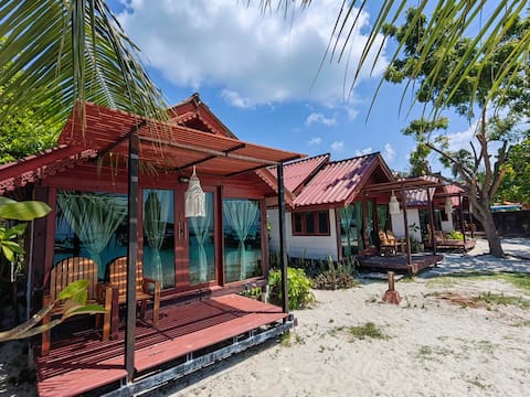 Beach front, Lipe Power Beach