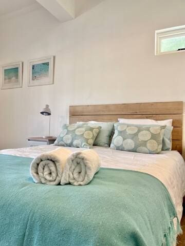 Serenity Blue House in Bakoven gallery image 2