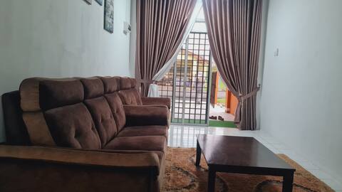 Anjung Vacation Home No 72