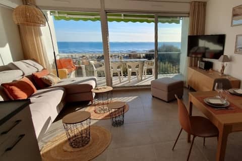 Popular Airbnb listing: On the beach facing the sea, terrace and pool in La Grande Motte