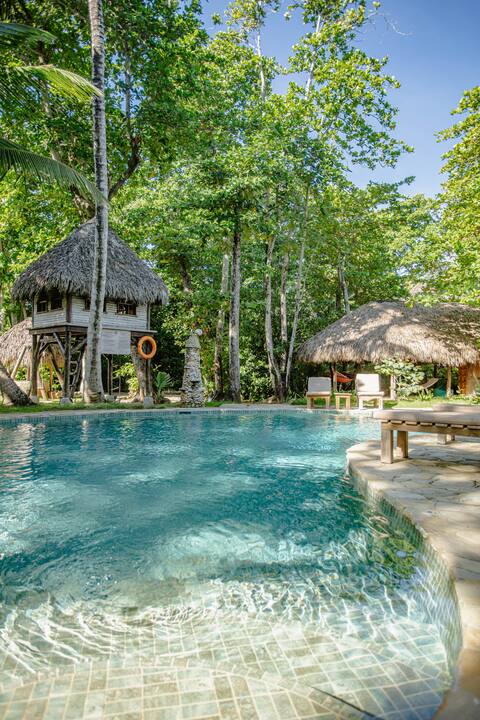 hidden oasis with breakfast included