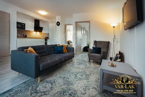 Vár-Lak Apartman