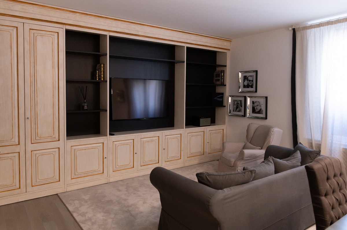 Top performing Airbnb: Castiglione Bologna Centro Suite in Bologna