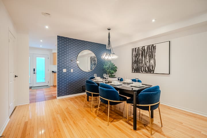 Beautifully Designed 3BR House – Sleeps 6! gallery image 2