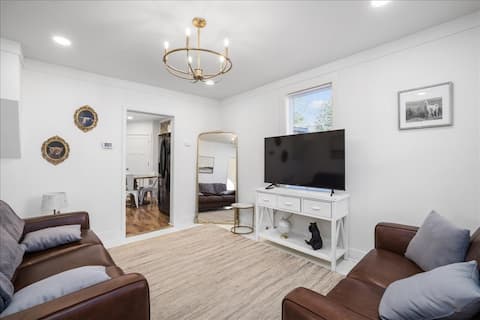 Popular Airbnb listing: Stephanie's Cottage in Red Lodge
