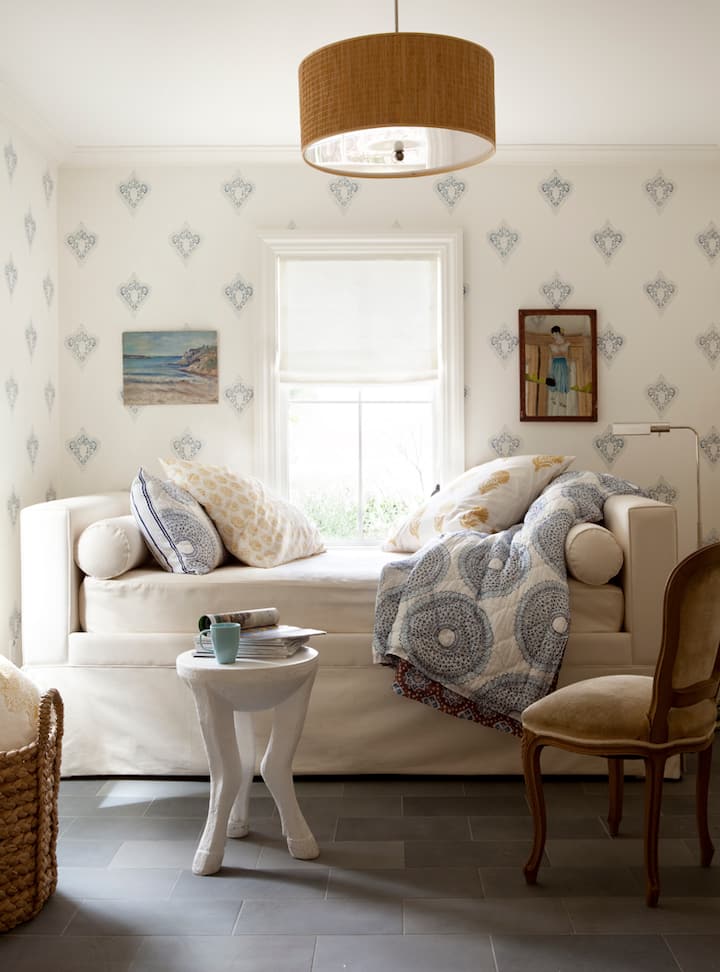 Spálňa pre hostí s manželskou posteľou pre dvoch hostí