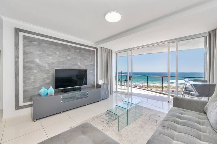 Horizon Bay 202 Beachfront APT, Bloubergstrand