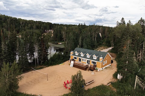 Charming Large chalet 20 people