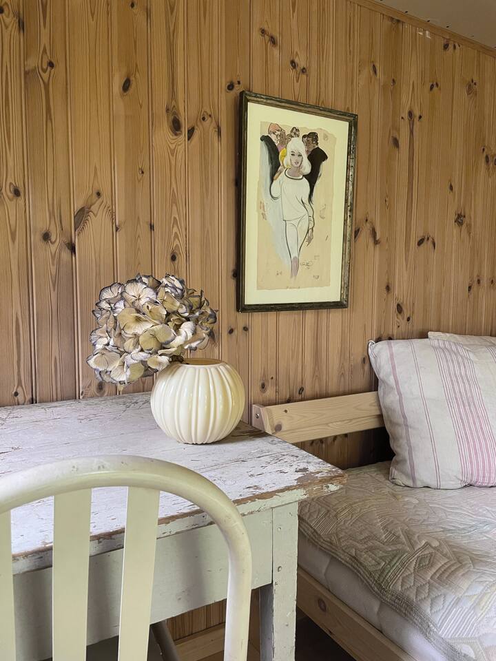 緑色の別館の内側