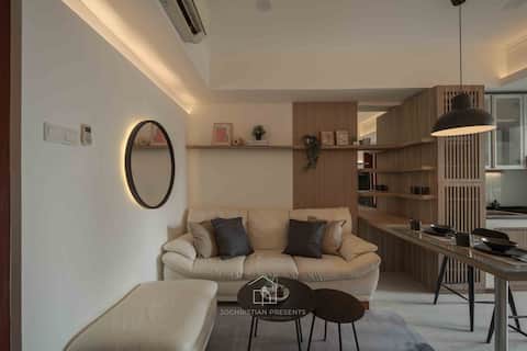 Japandi Apt | 2BR | Direct Access to Central Park