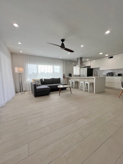 listing_image