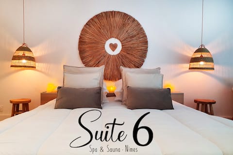 Annonce Airbnb populaire: Romantic suite with hot tub à Nîmes