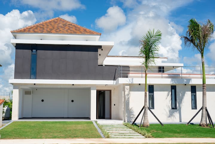 Entire home with 4 bedrooms in Punta Cana - Caribers - Fantastic New The Open Villa - Cap Cana
