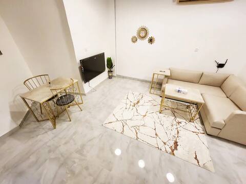 Luxury White 1BDR Moods Homes